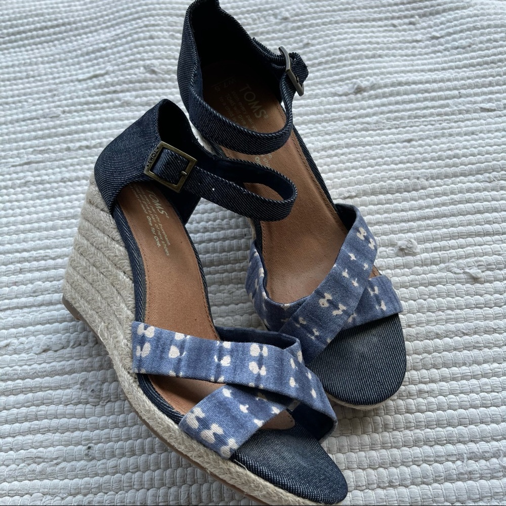 TOMS Wedge Espadrille Sandals 7.5